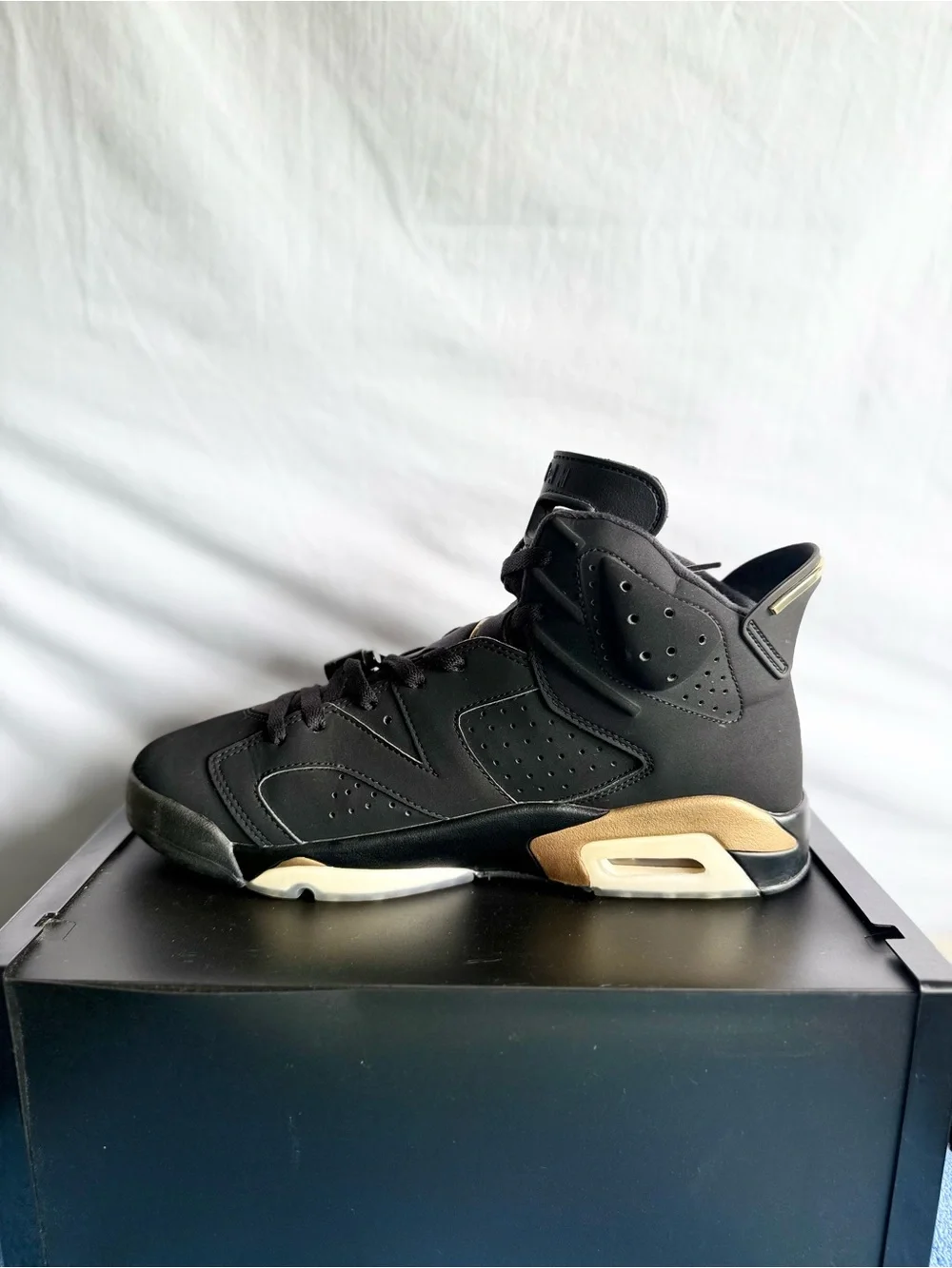 AUTHENTIC Jordan 6 Retro DMP Size 10 CT4954 007 2020 PRE-OWNED